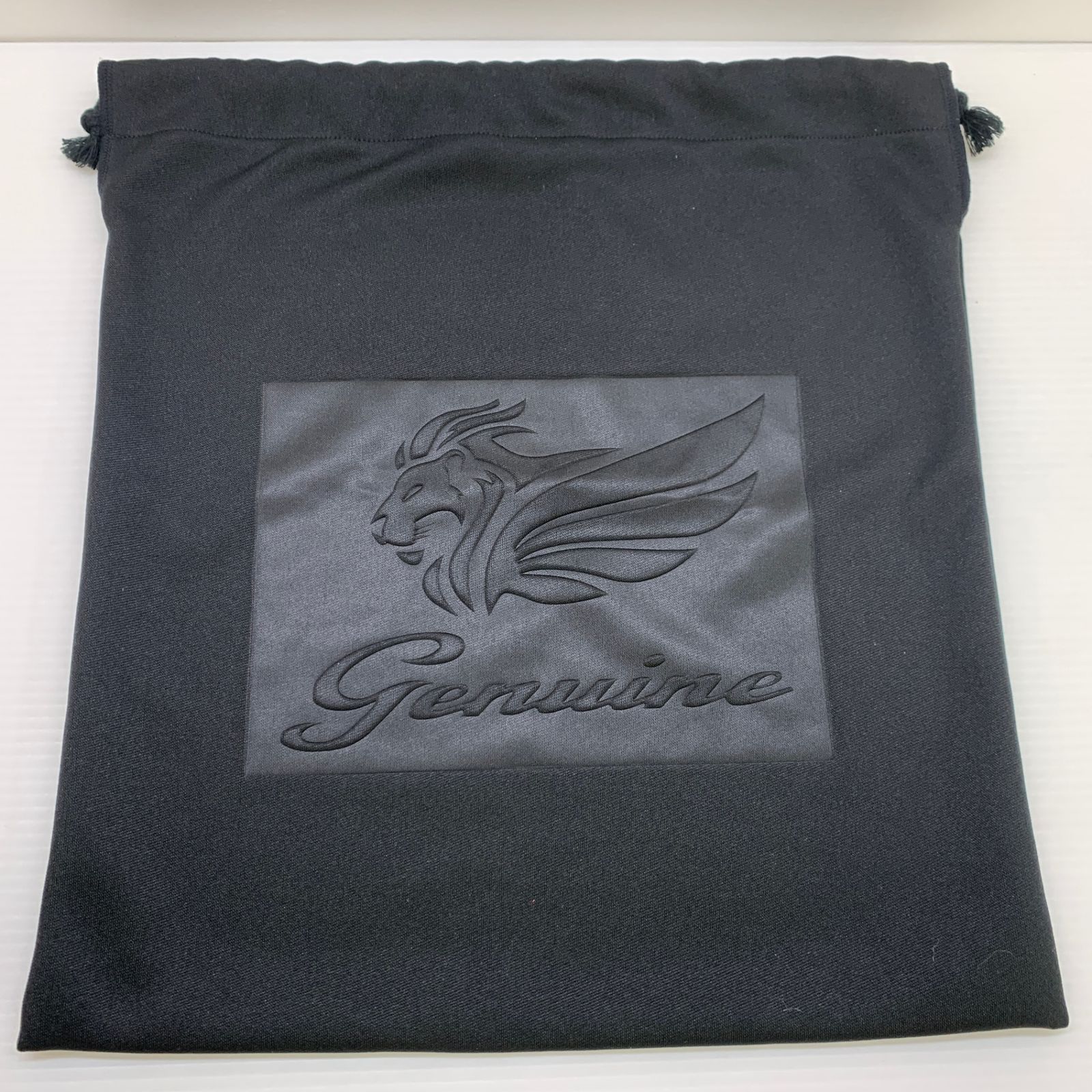 ジェニュイン Genuine