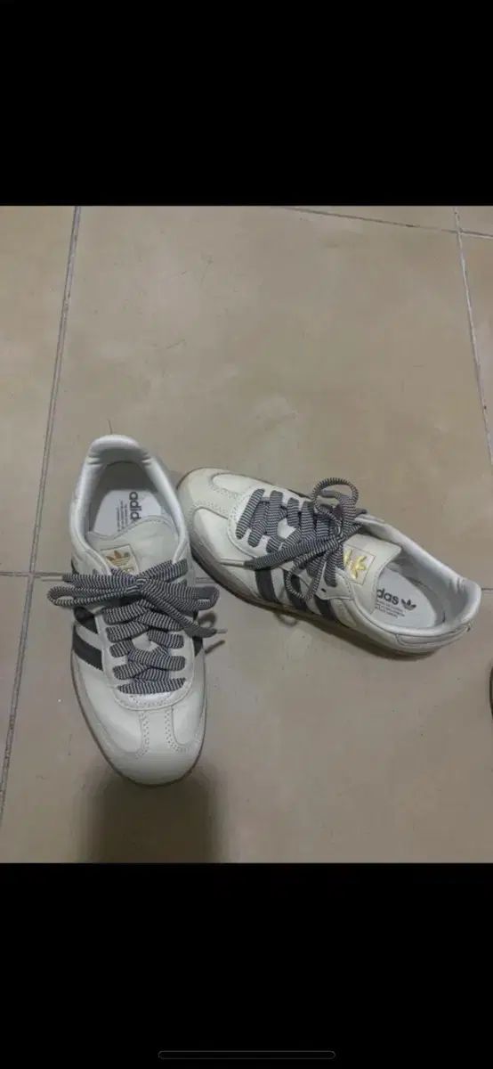 アディダス サンバ OG 220 ピンク 靴紐 含む