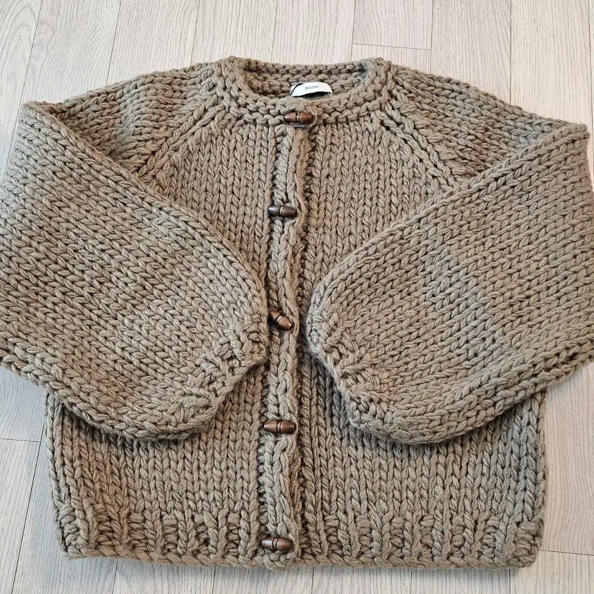 ハンドメイドカーディガン ハンドメイド編みカーディガン トグルボタンカーディガン