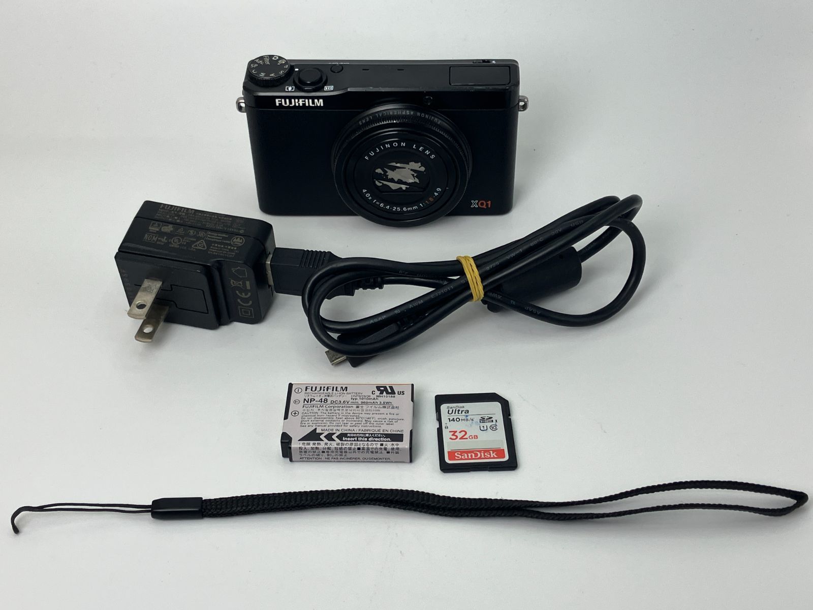 返品保証・動作確認済】FUJIFILM XQ1 ブラック 返品保証・動作確認済