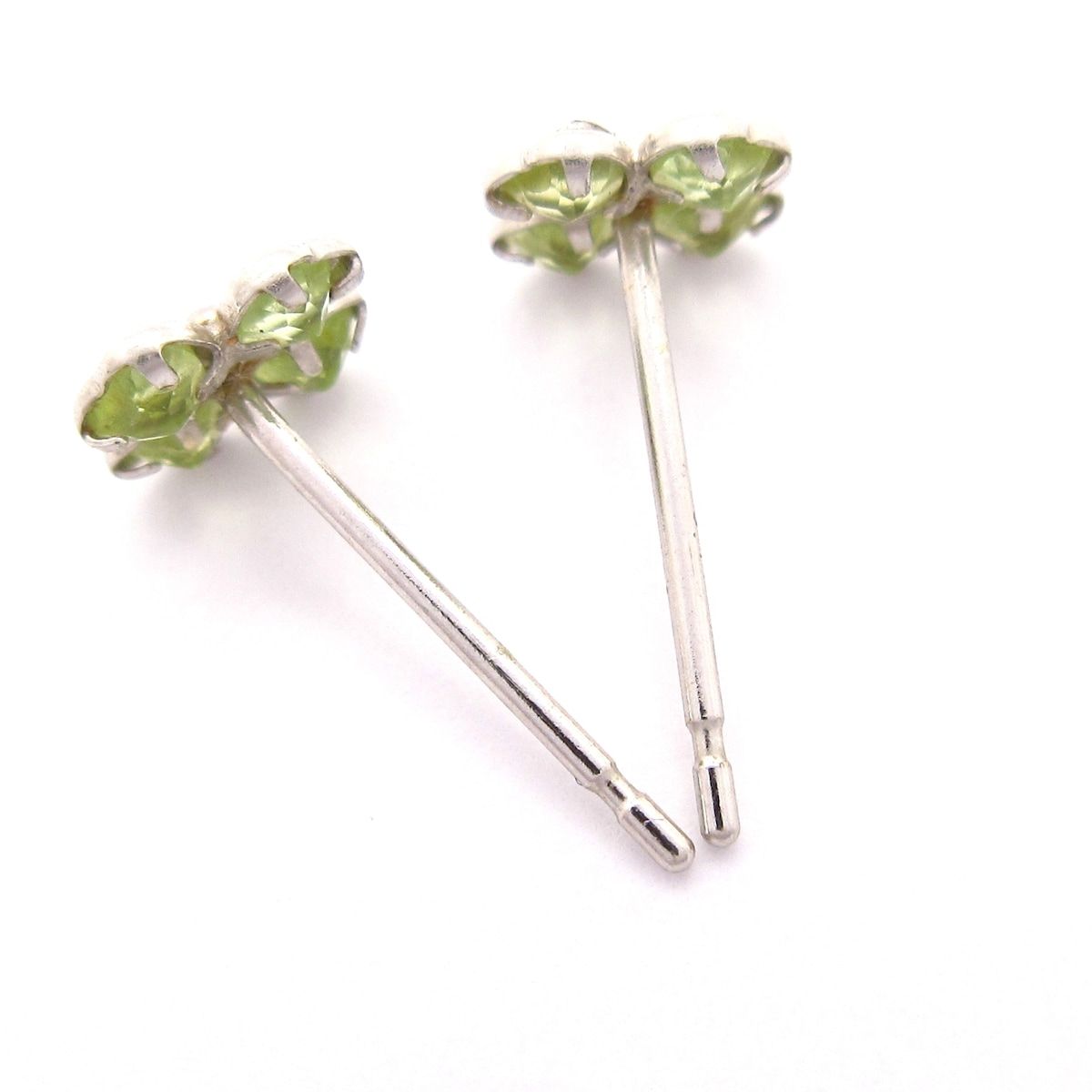 ノーブランド ピアス