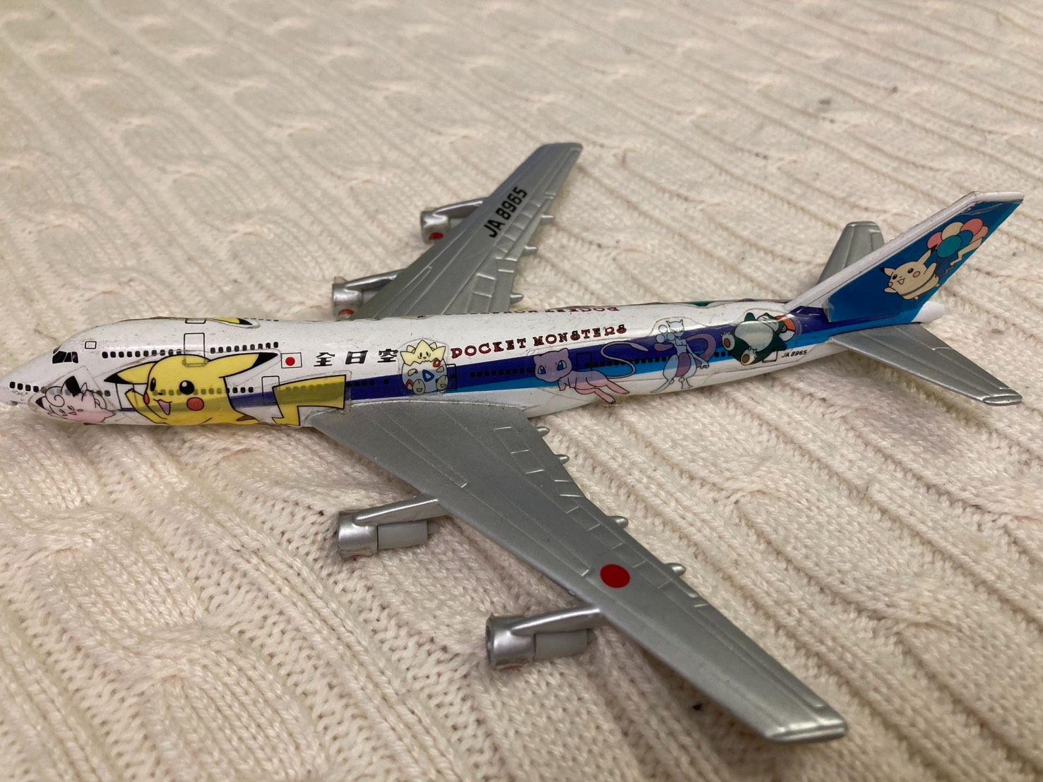 ☆ANA 全日空 ポケモンジェット JA8965 模型 ピカチュウ☆トミカ