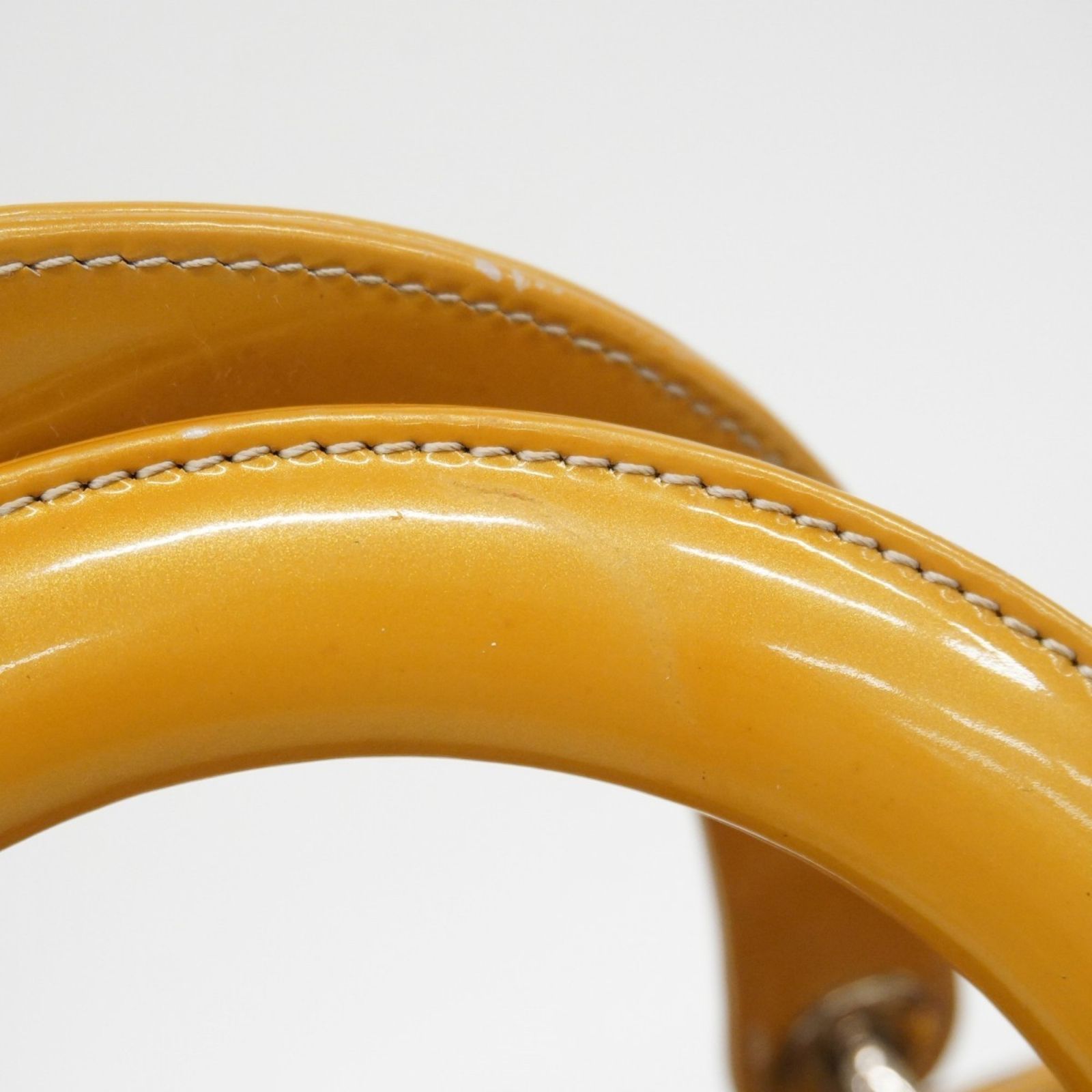 エナメル ベージュ