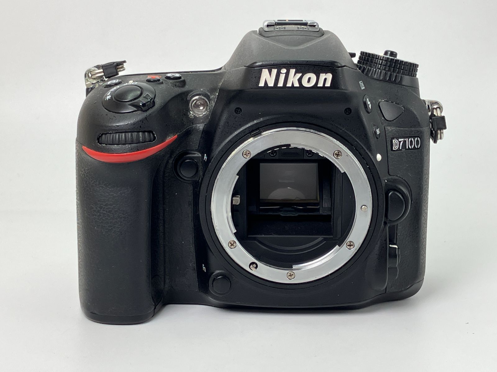 【安い通販】 返品保証 動作未 Nikon D7100 18-105mm レンズキット ファッションセンス