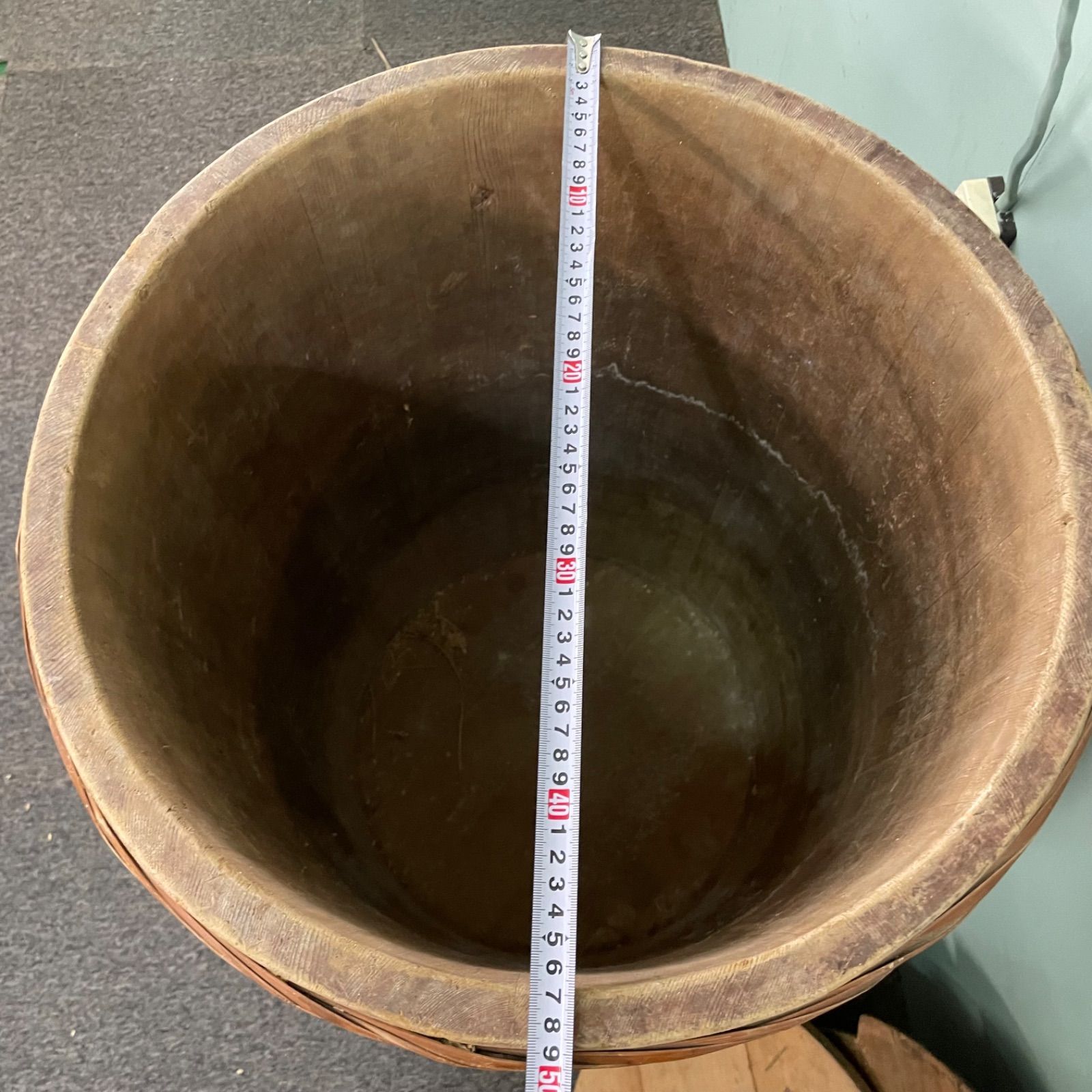 木桶　アンティーク　レトロ　木樽　昭和 巨大　骨董品　漬物樽 木桶 アンティーク レトロ 木樽 昭和 巨大 骨董品 漬物樽