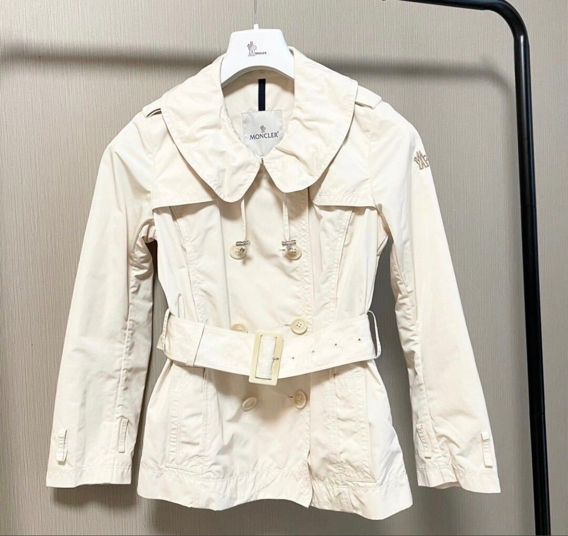 MONCLER ベージュ トレンチコート ベージュ Yevre ダウントレンチコート : ロングジャケット＆パーカー