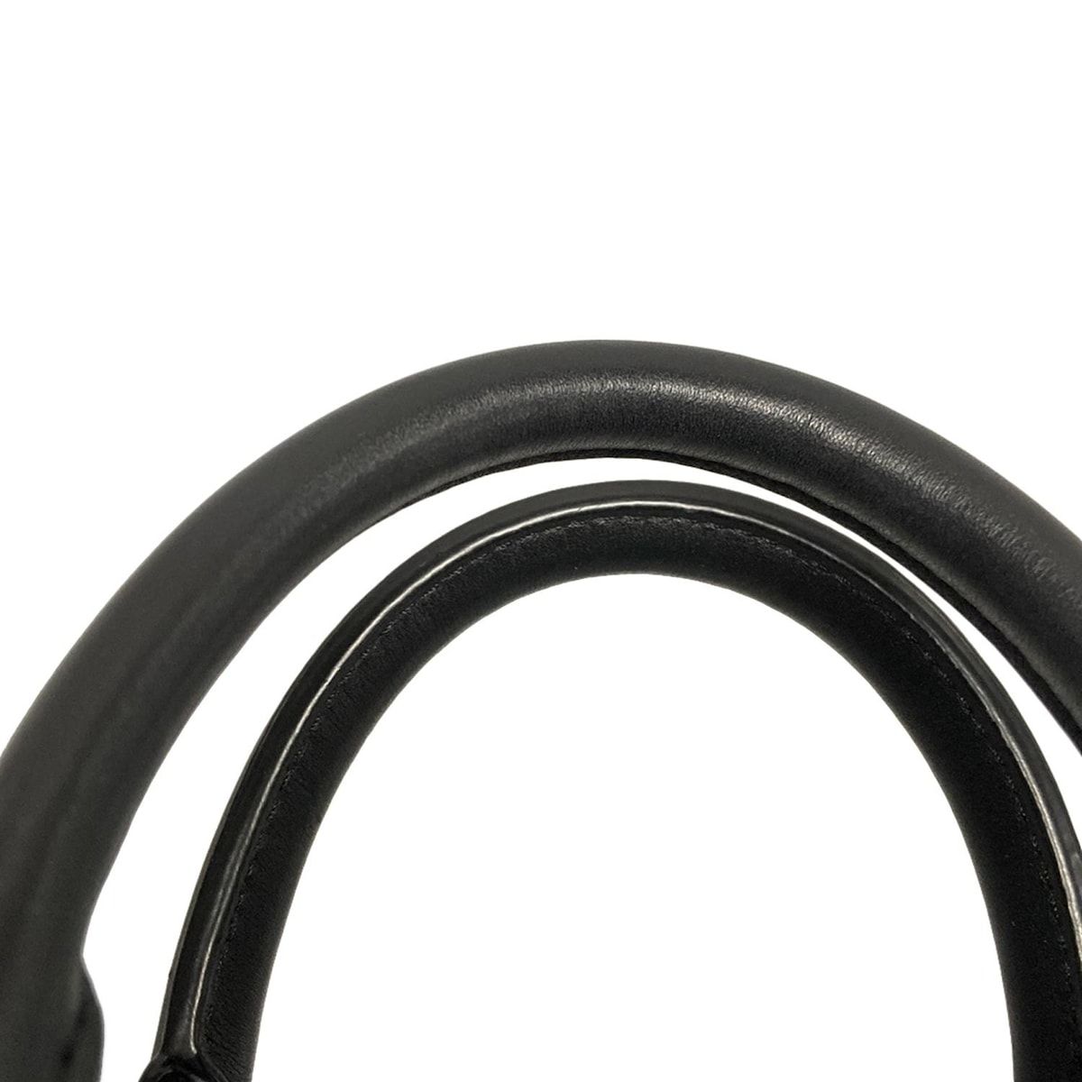 黒×アイボリー