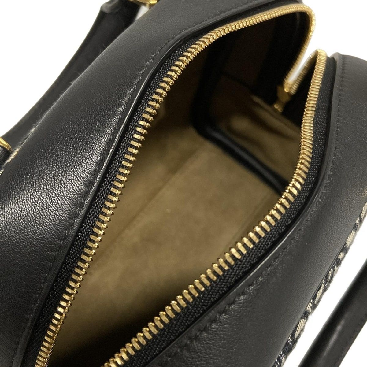 リピート 黒×アイボリー