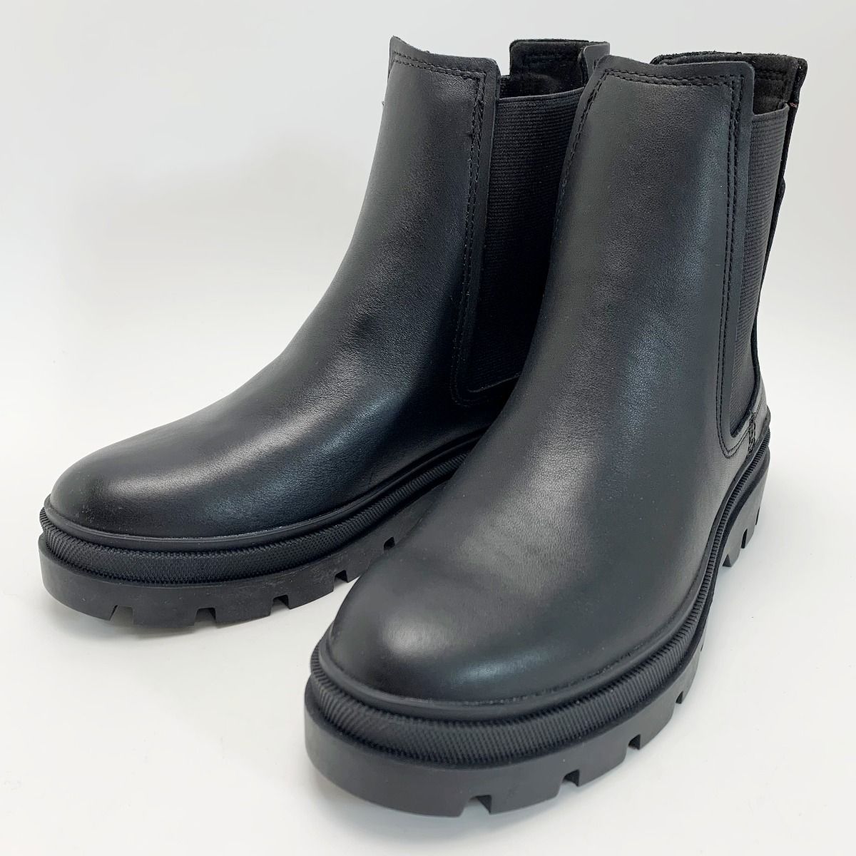 【美品未着用】カンペール レザーショートブーツ 黒 サイズ39 カンペール ブーツ レディース」の人気商品一覧 | 安い商品を通販