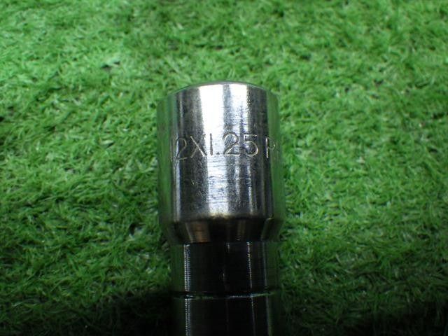 シルバー 17インチ