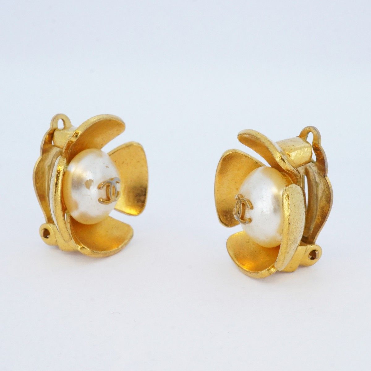 5 jmb 0708 シャネル イヤリング ヴィンテージ ココマーク フラワーモチーフ GPメッキ フェイクパール ゴールド レディース