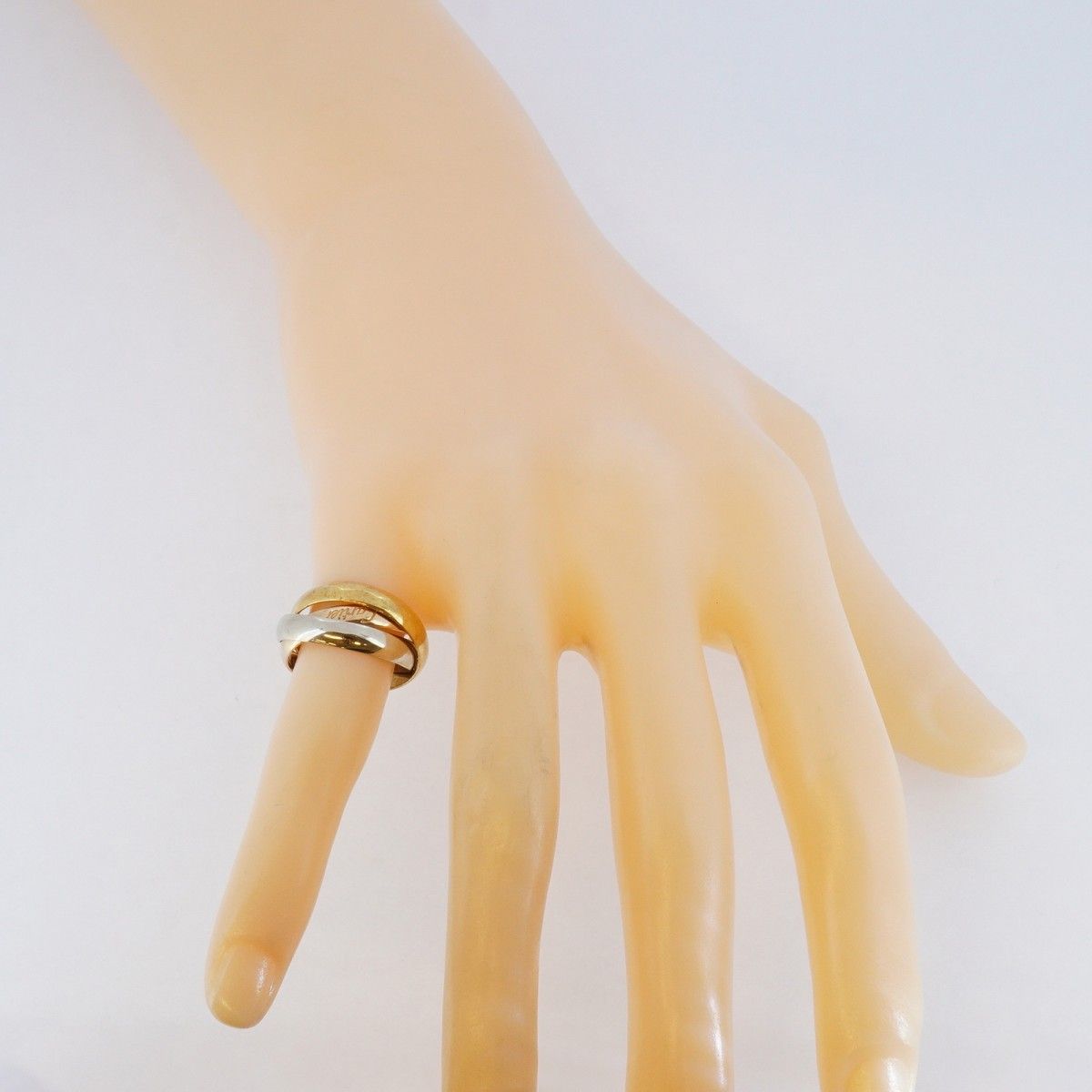 ホワイトゴールド