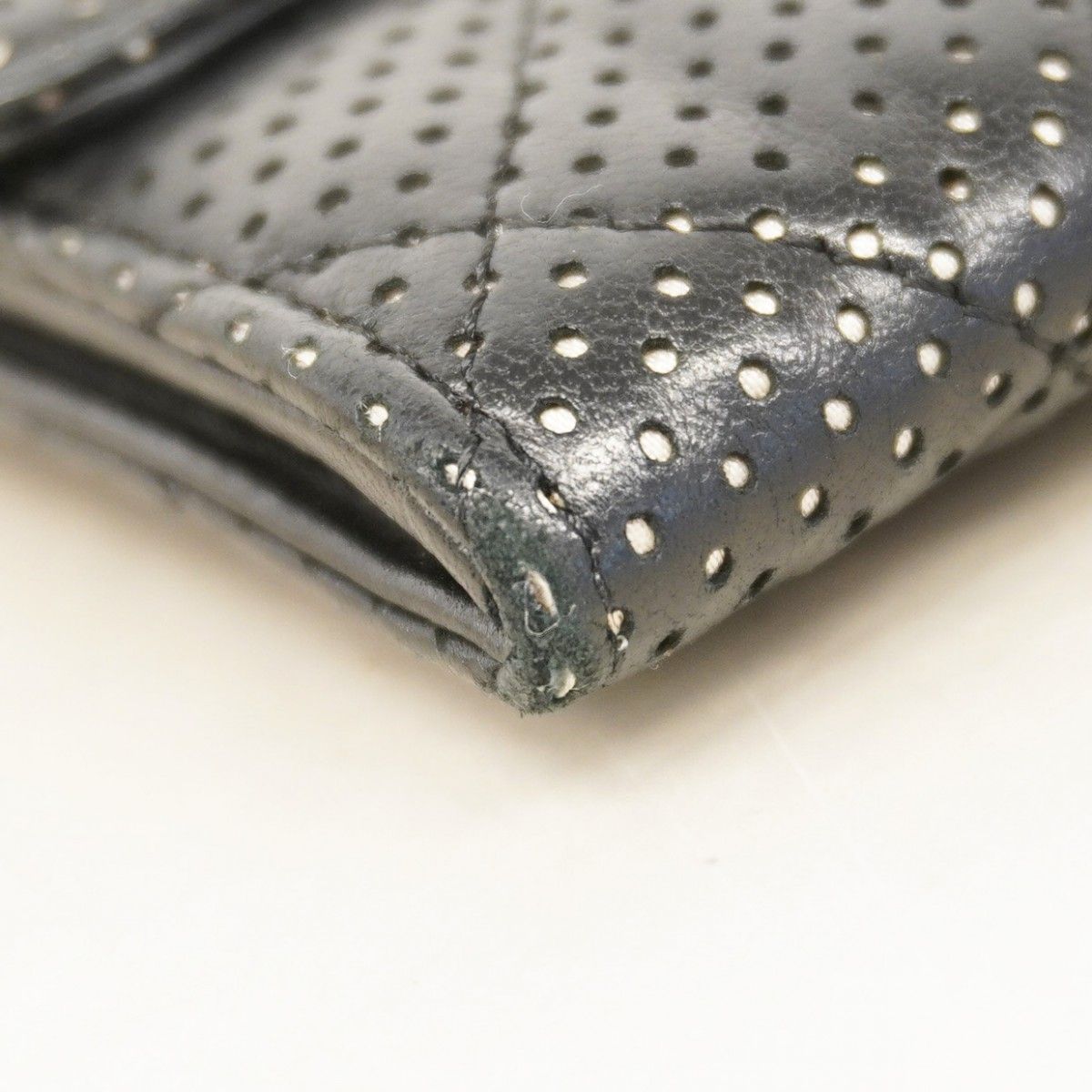  5 ob 0059-h シャネル コインケース マトラッセ パンチング ラムスキン ブラック シルバー金具 レディース コインケース 小銭入れ 小物