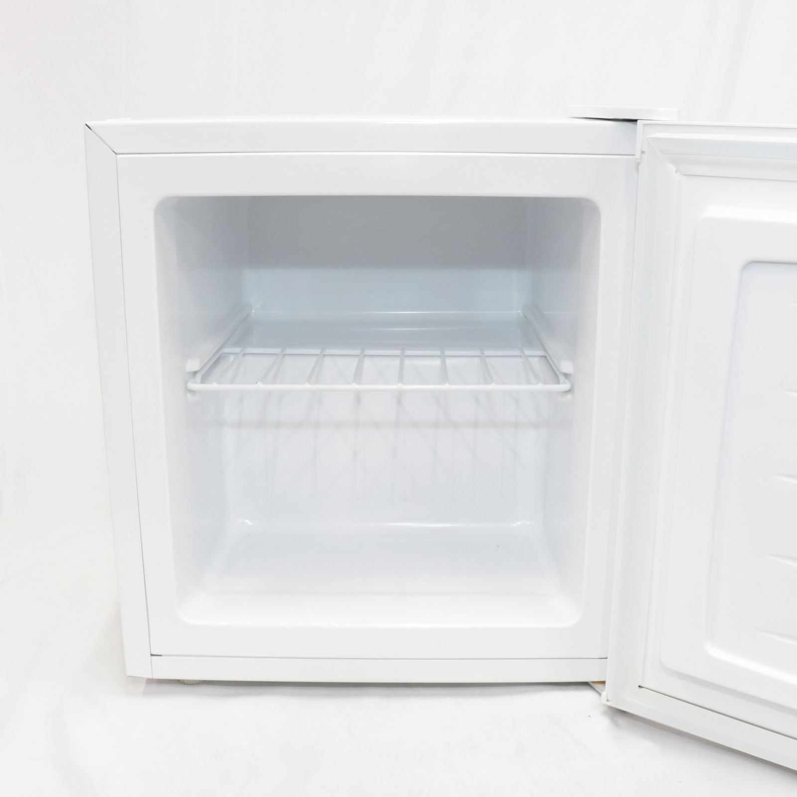 中古 [32L] レンティオ 小型 冷凍庫 1ドア セカンド冷凍庫 rn-fz32-wh