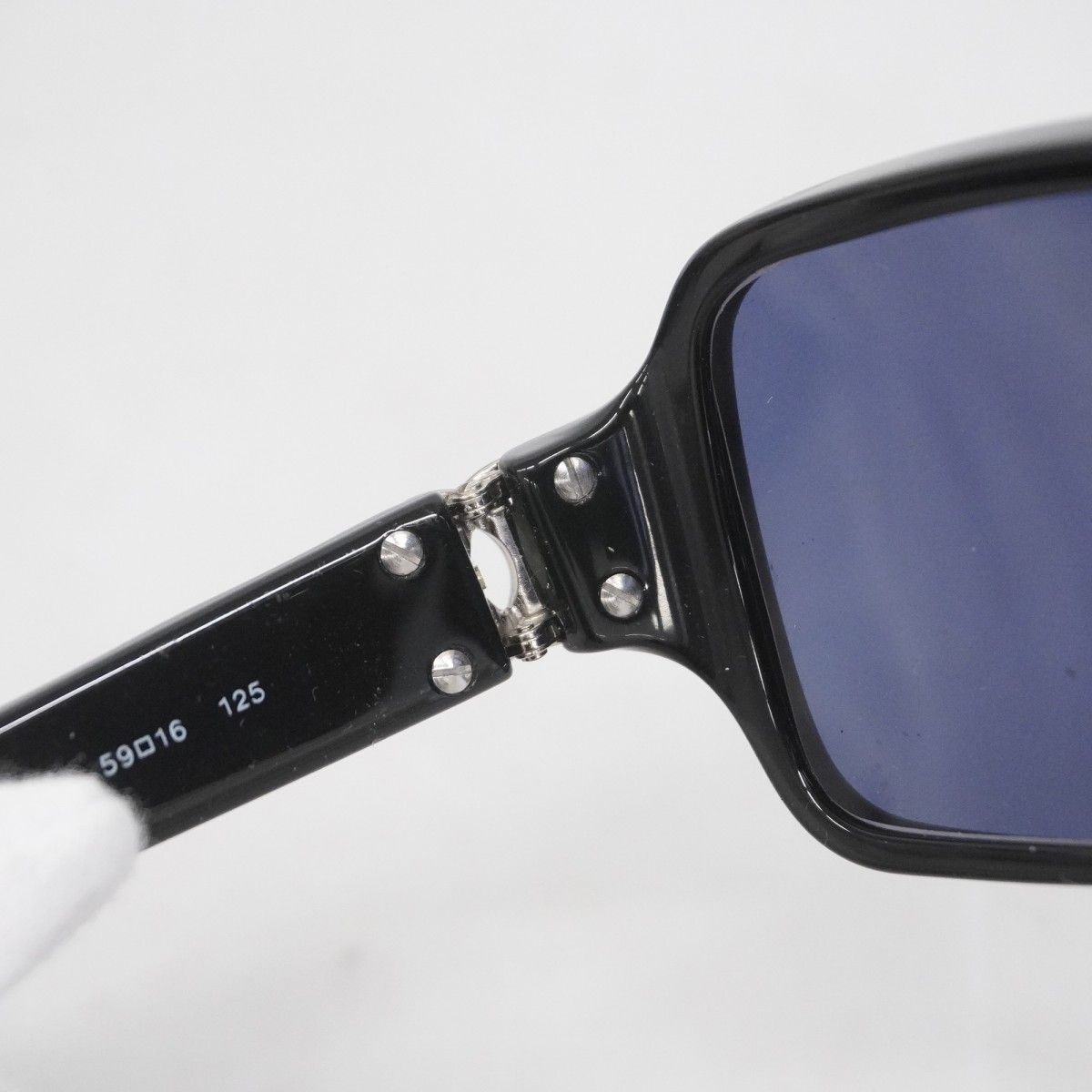 ブラック シルバー金具