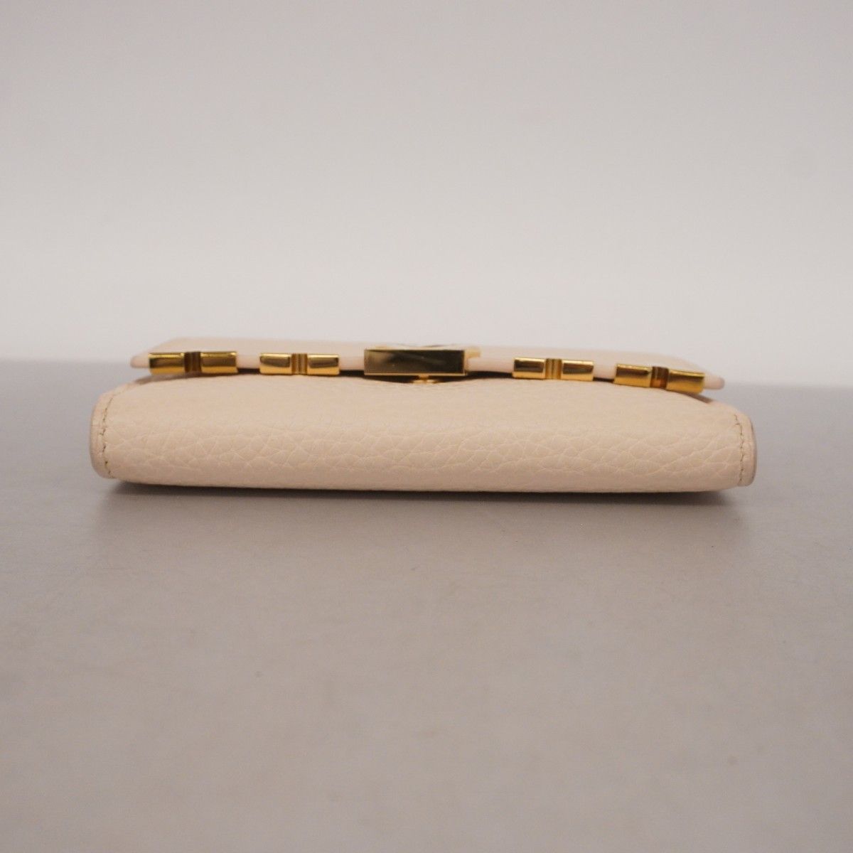 5 ob 0380 ルイヴィトン 三つ折り財布 トリヨン ポルトフォイユカプシーヌコンパクト M 11363 クオーツ レディース