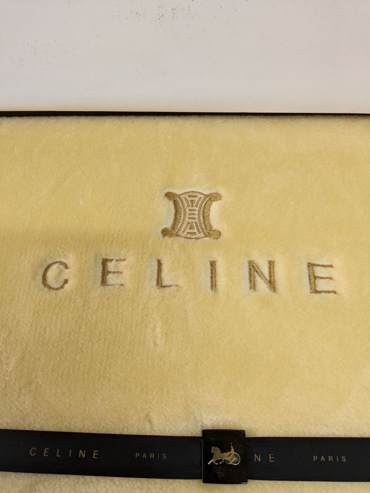 セリーヌ　CELINE　アクリル　ニューマイヤー毛布　　西川産業 未使用品 CELINE アクリルニューマイヤー毛布 ブルー マカダム柄 西川