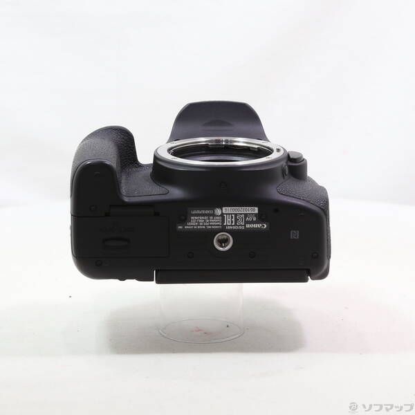 中古品〕 EOS 8000D ダブルズームキット (2420万画素／SDXC)【198