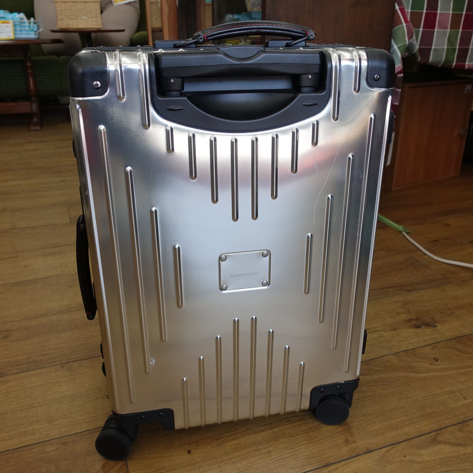 スーツケース innovator イノベーター INV1811 36L 機内持込 アルミ