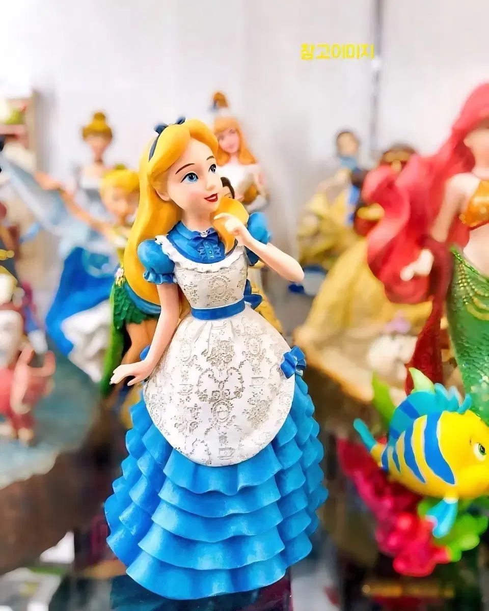 エネスコ ディズニー アリス フィギュア