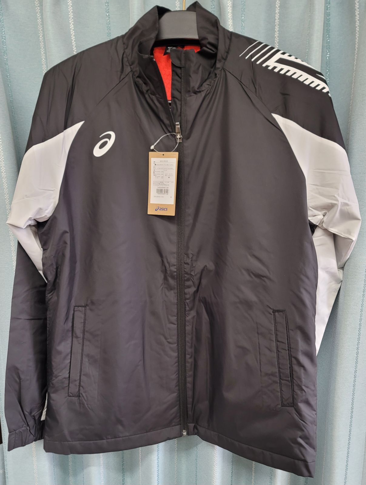 アシックスウィンドブレーカー上下