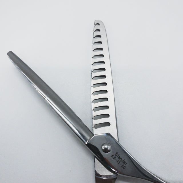 ケリー ワンクスKERRY】6.8-15-80ブレンダー トリミングシザー 右利き