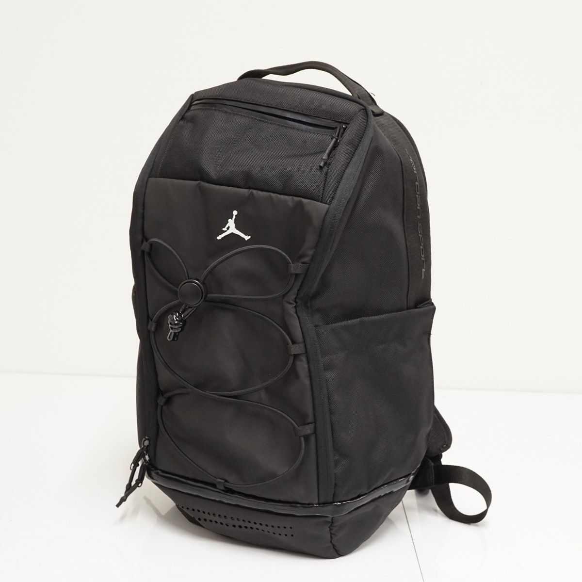 NIKE JORDAN ナイキ ジョーダン バックパック 27L リュックサック MA0945-023 ブラック スポーツ X8220