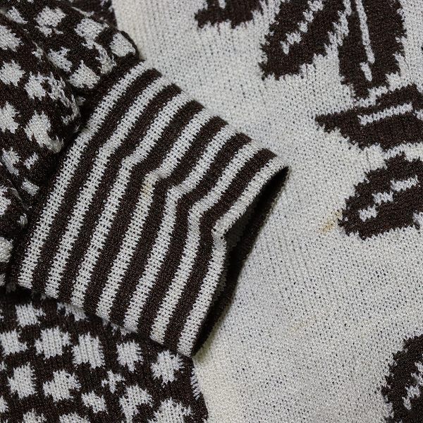 スカートスーツ