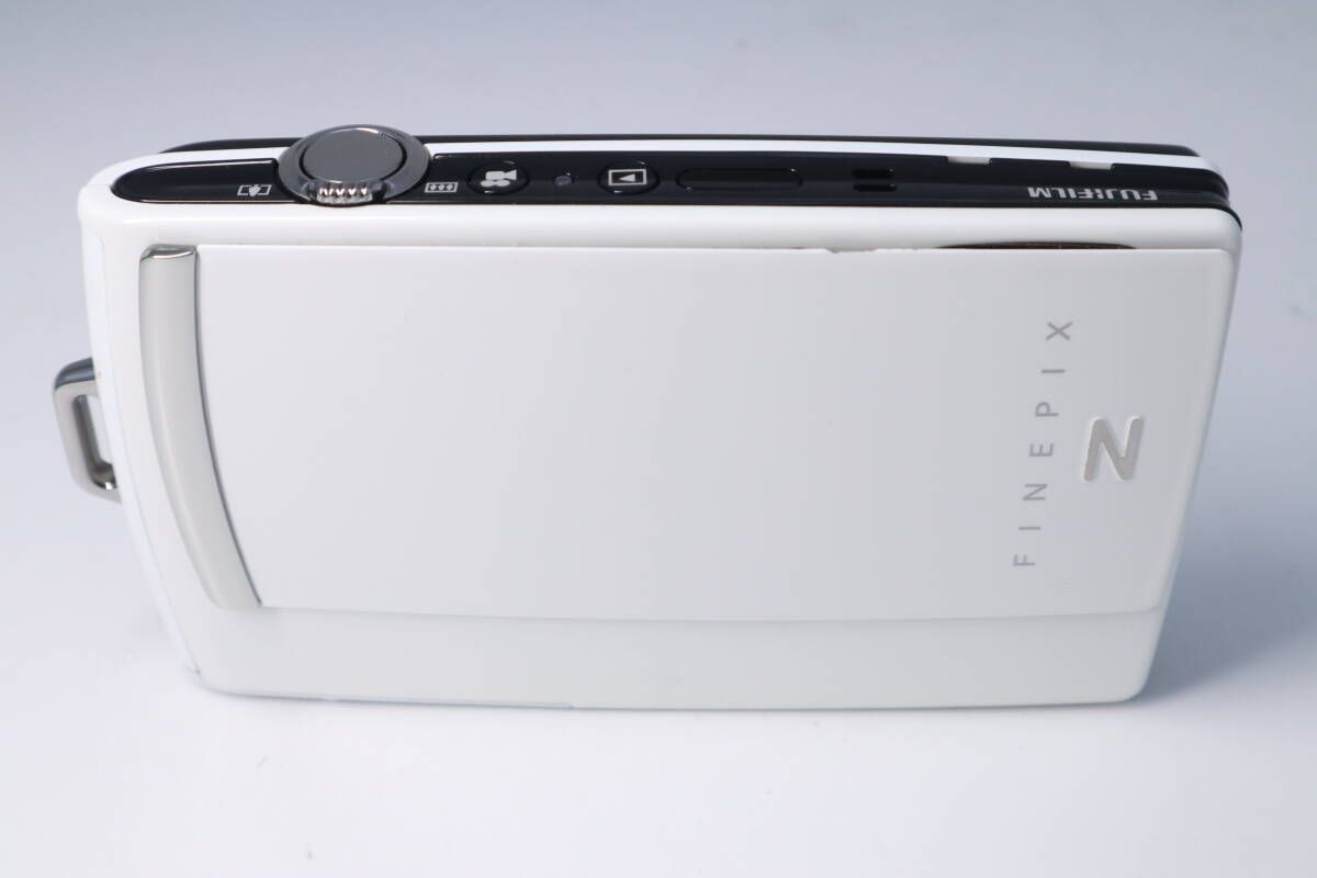 FUJIFILM FINEPIX Z1100EXR 富士フイルム コンパクトデジタルカメラ