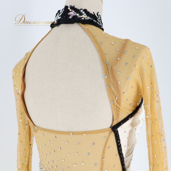 社交ダンス 衣装