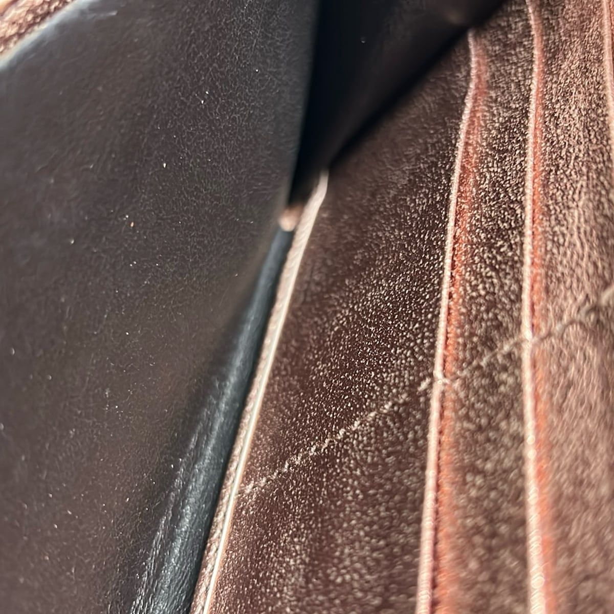 メタリックピンク ラウンドファスナー