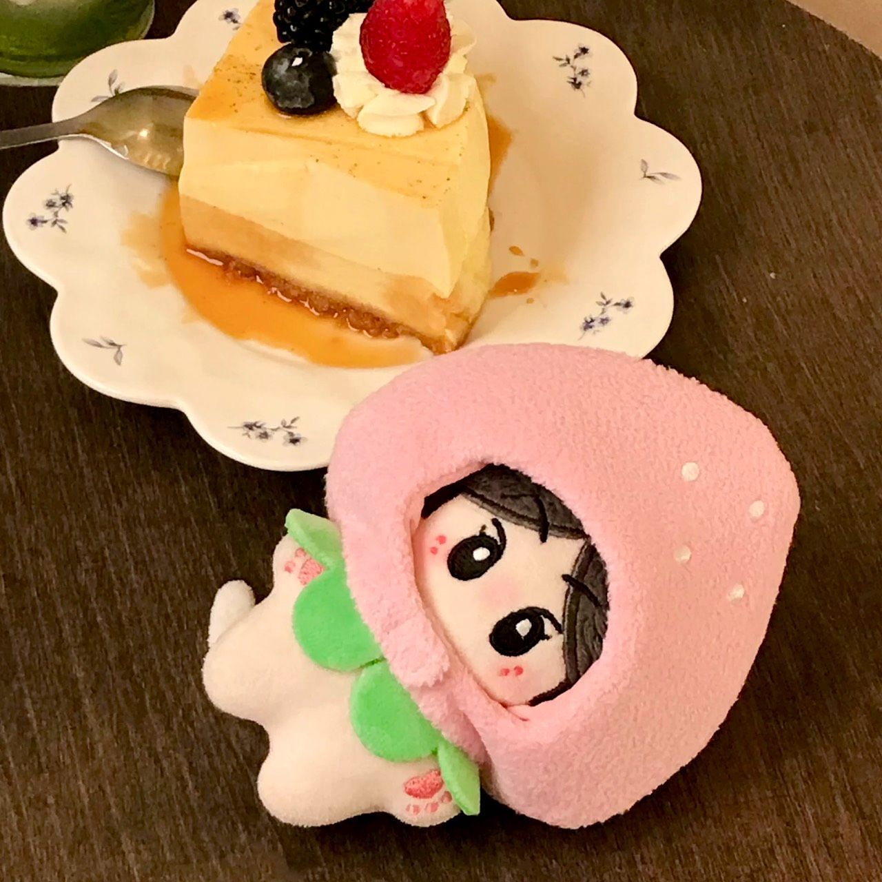 10cm ぬい服 いちごの被り物 ピンクと赤色 着ぐるみ ちびぐるみ