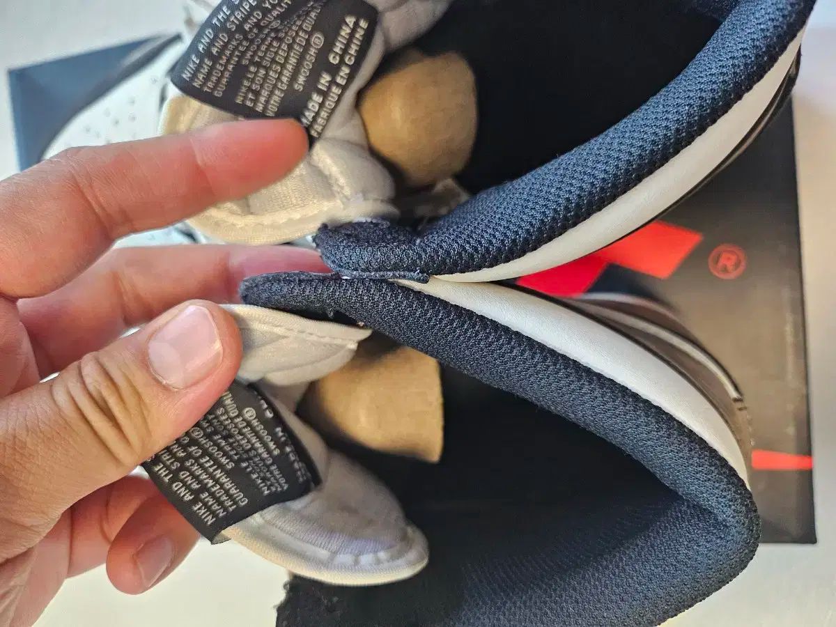  280 ナイキ エア ジョーダン 1 ハイ OG ダーク モカ シューズ(男性用) バスケットボール