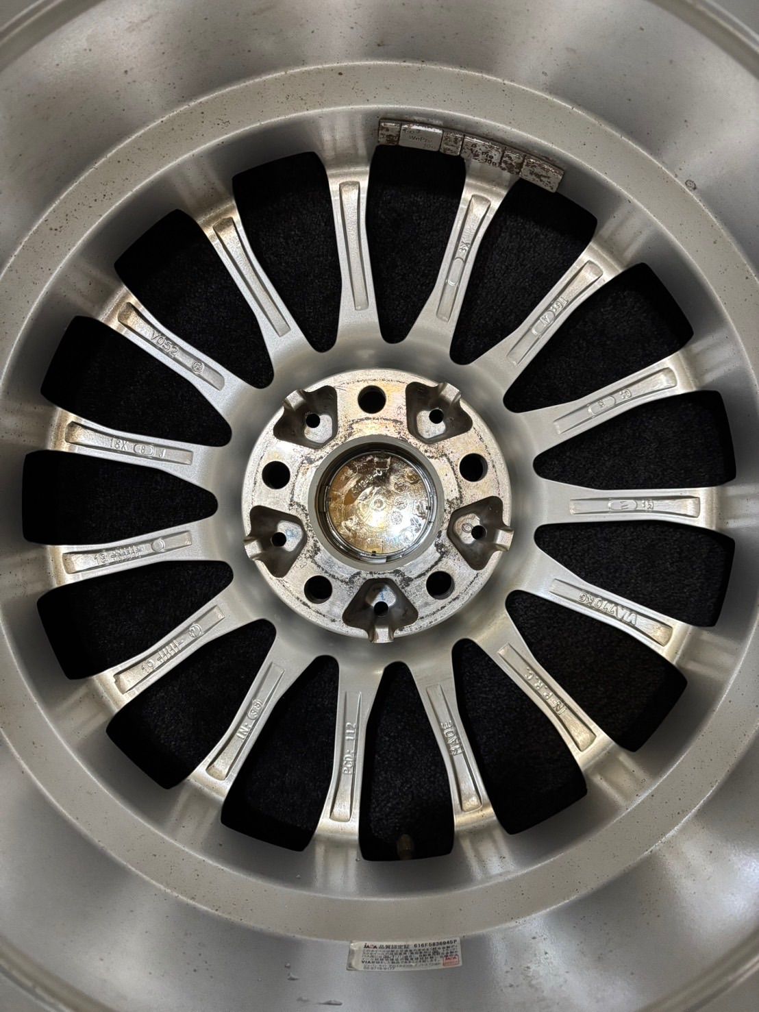  235 60 R 18 DM V 3 19年製 18インチ 8 J 38 112 5 H スタッドレス 4本 GLC 南7 K 565 18インチ タイヤ ホイールセット