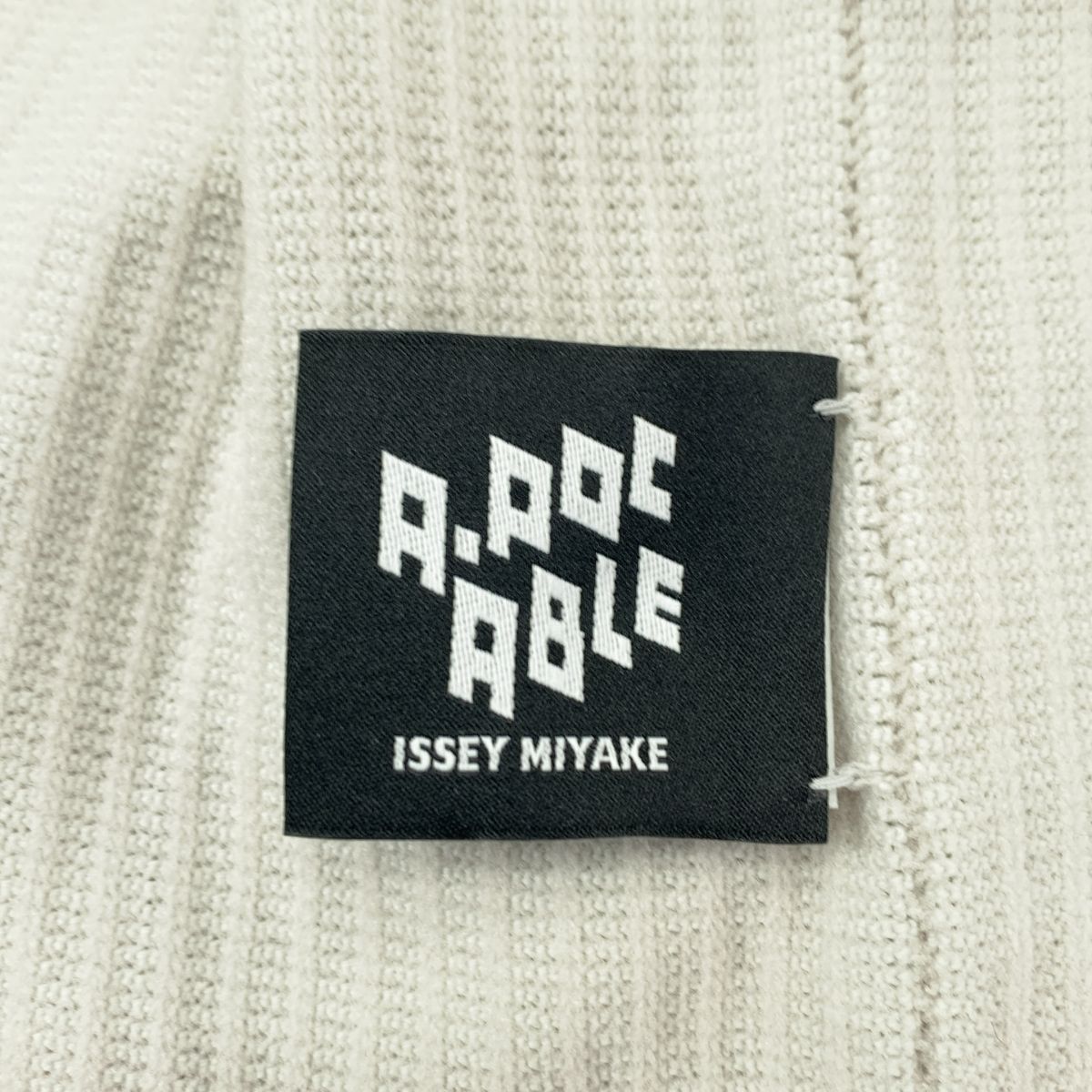 イッセイミヤケ　A-POC　エーポック　ワンピース　プルオーバー ISSEY MIYAKE A-POC（イッセイミヤケエイポック） 古着通販