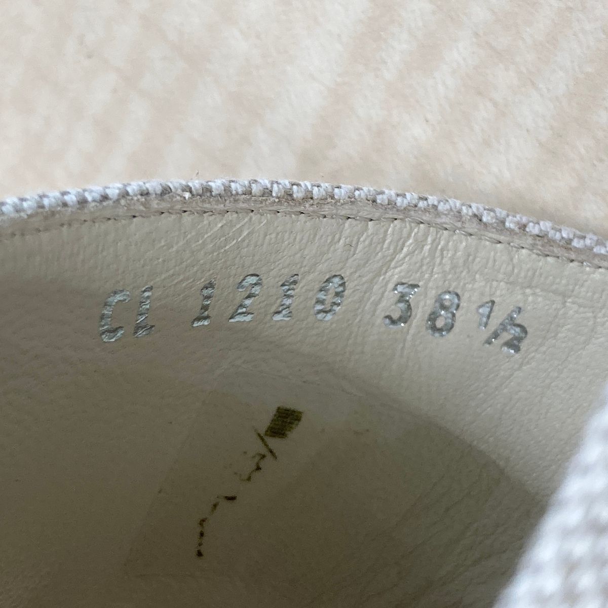 ライトブルー アイボリー