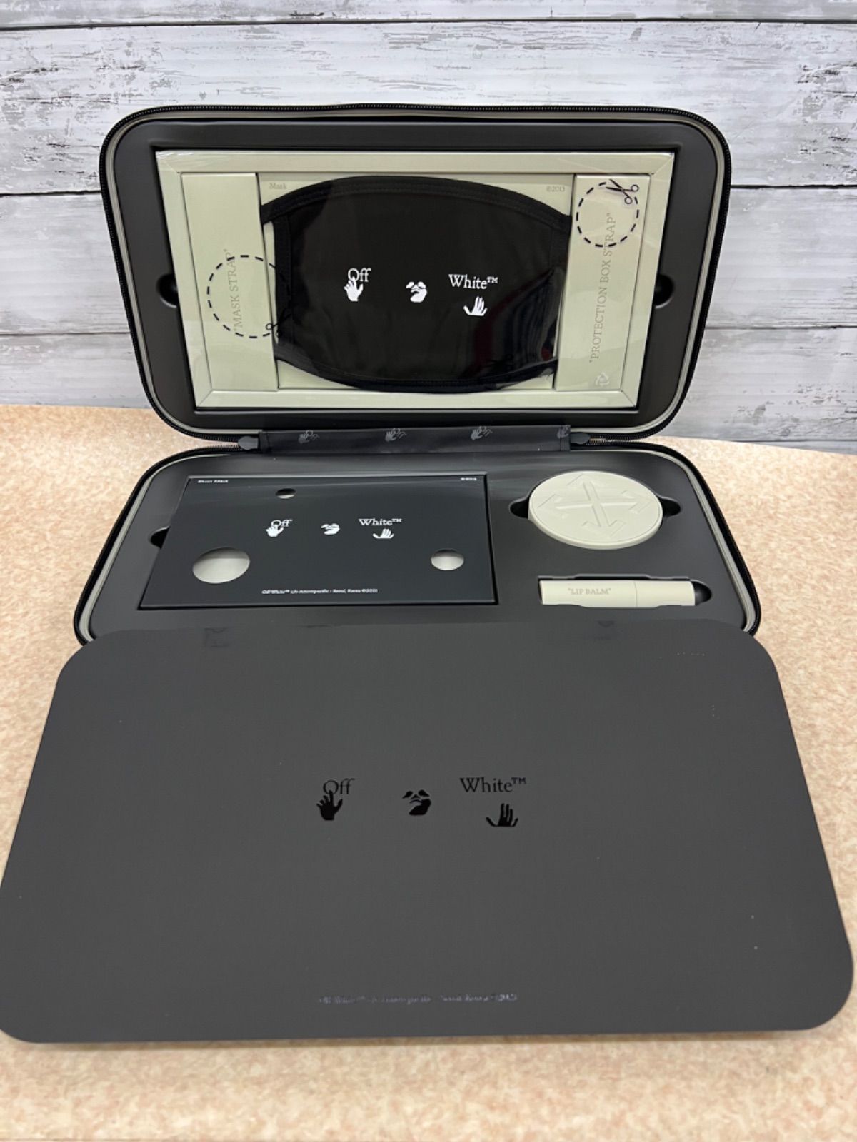 AMORE PACIFIC Off-White c o Amorepacific PROTECTION BOX _オフホワイト&アモーレパシフィックの初コラボ商品プロテクションボックス f232 mvj002