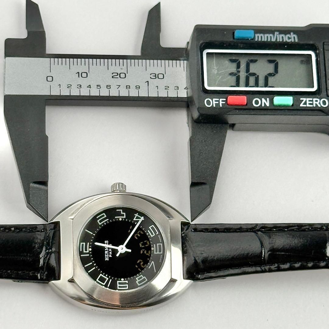 ブラック文字盤