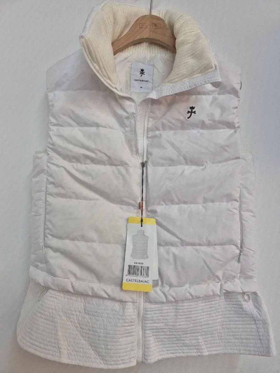 カステルバジャック レディース 白 ダウン ベスト
