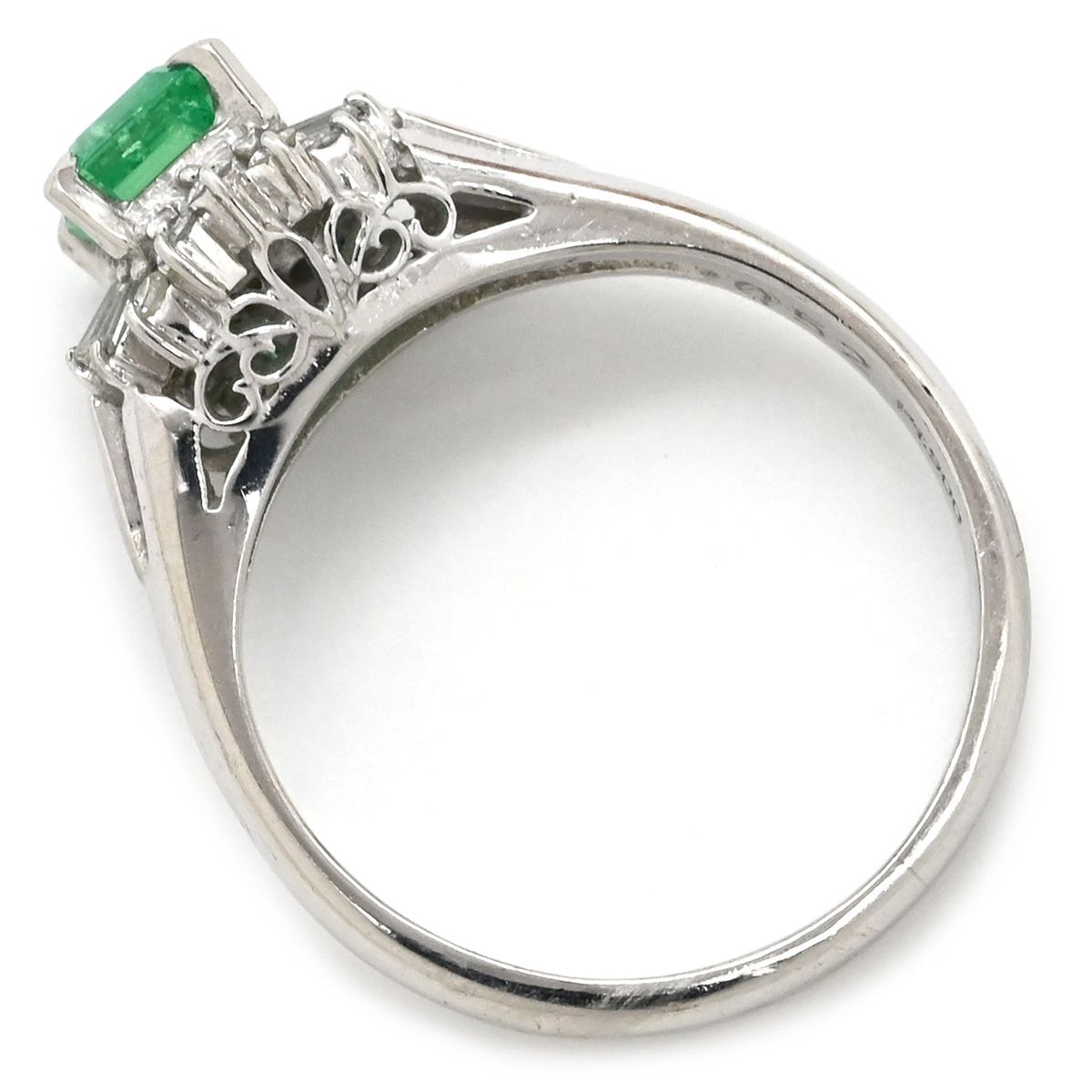 リング 指輪 エメラルド ダイヤモンド Pt 900 プラチナシルバー グリーン 緑 スクエア 7.5号