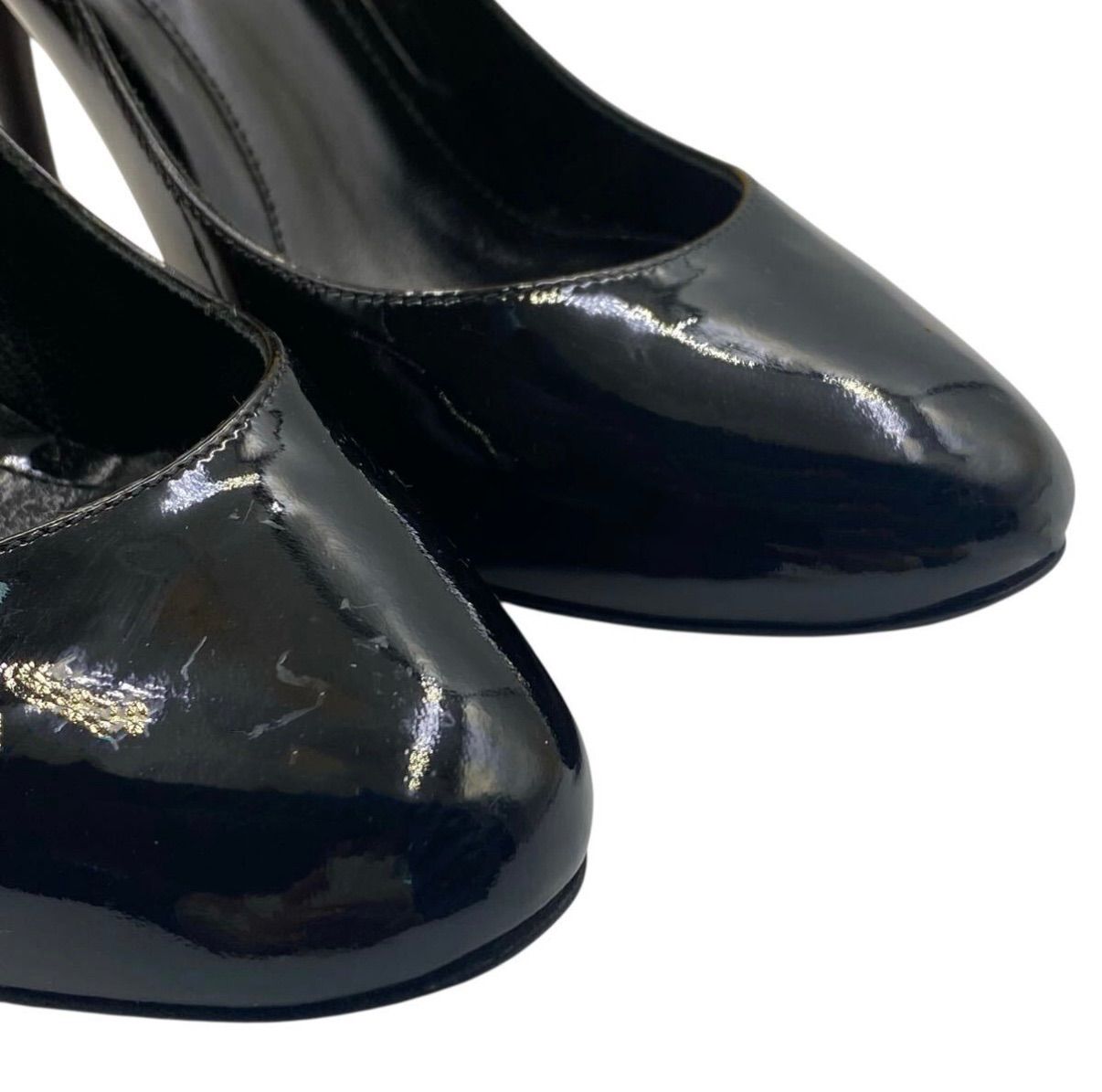 フェンディ レザーパンプス