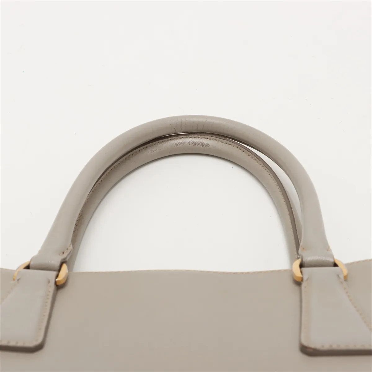 PRADA サフィアーノレザー ハンドバッグ グレージュ PRADA グレー ベージュレザー ハンドバッググレージュバッグカバン