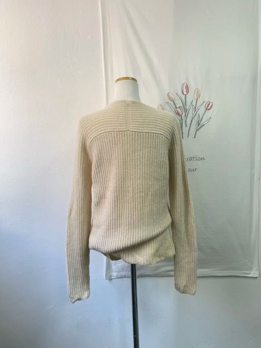 増税でも値上げ一切なし！ セオリー カシミア アイボリー ゴージ ニット 長袖 新作大流行中！