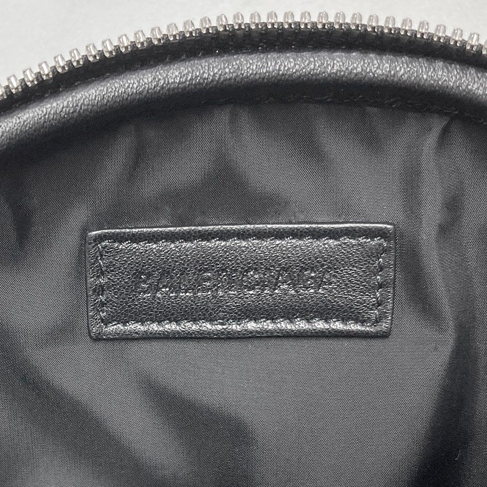 コスメティックポーチ