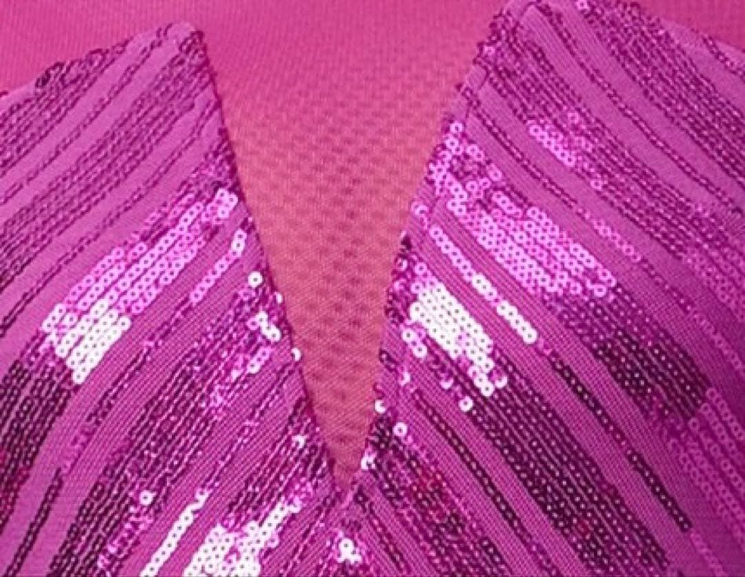 スパンコールがキラキラ