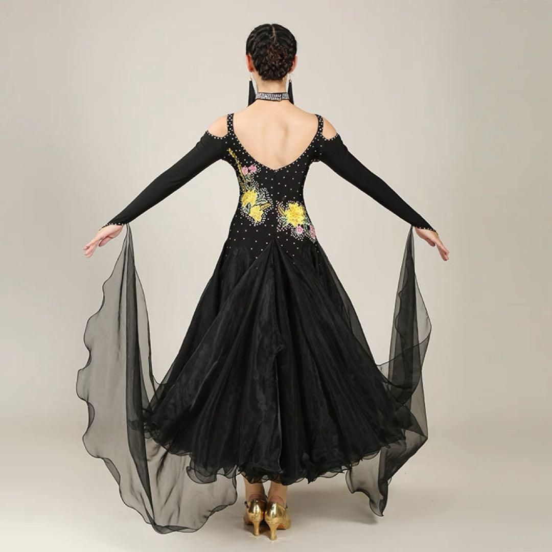 ストーン付きスタンダードドレス！魅力的なデザイン❤️ 競技会やデモでも！ ストーン付きスタンダードドレス 競技会やデモ、発表会に最適な華やか