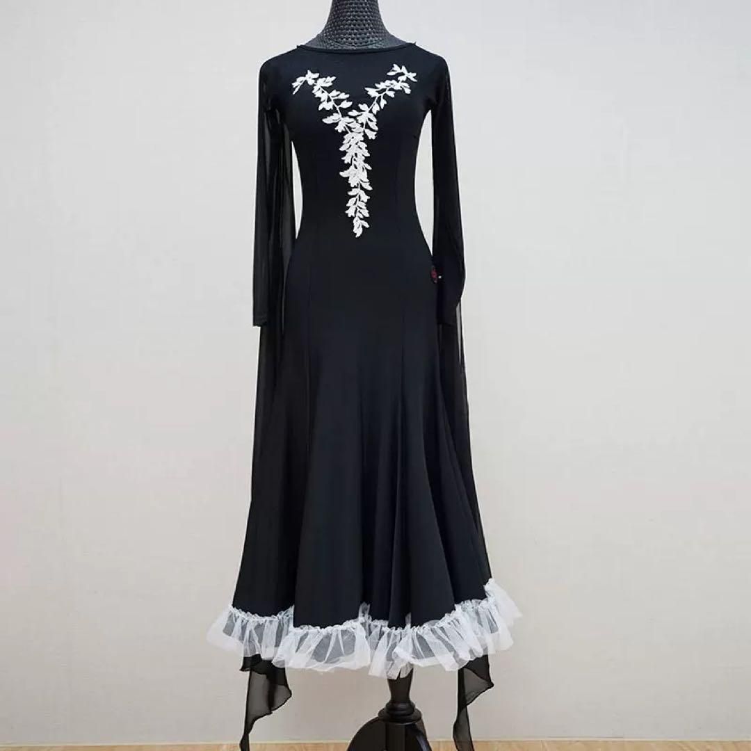 デモや競技会、ダンスパーティーにオススメ✨フロート付きスタンダードドレス❤️ デモや競技会、ダンスパーティーにオススメ フロート付きスタンダード