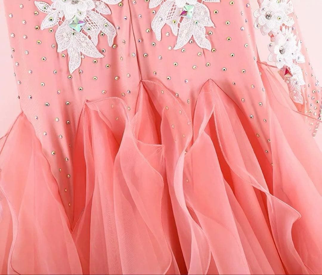 華やかスタンダードドレス 発表会・競技会・デモにオススメの