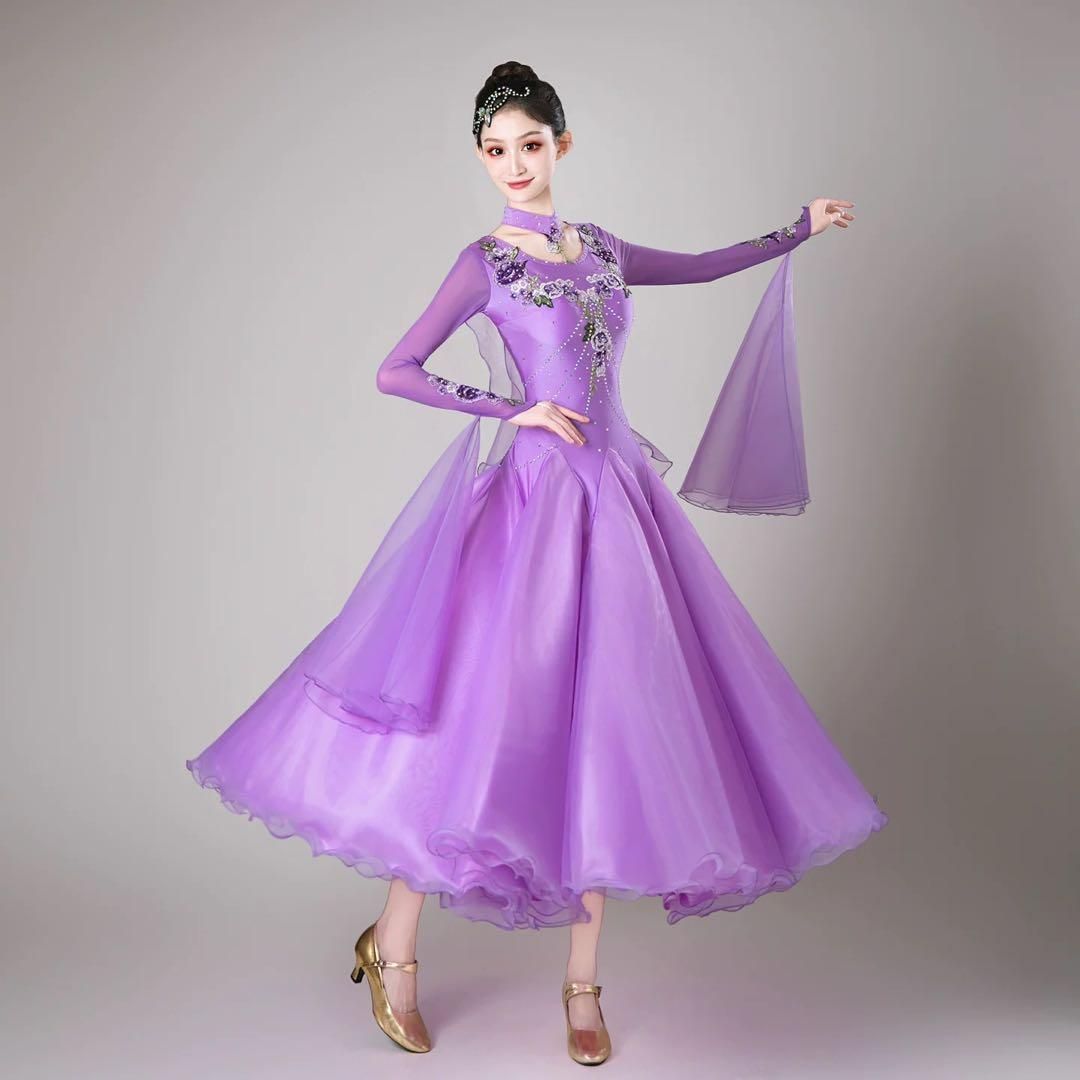 輝く石付きスタンダードドレス✦ダンスパーティーやデモ、発表会でも大活躍！ 輝く石付きスタンダードドレス✦ダンスパーティーやデモ、発表会でも大