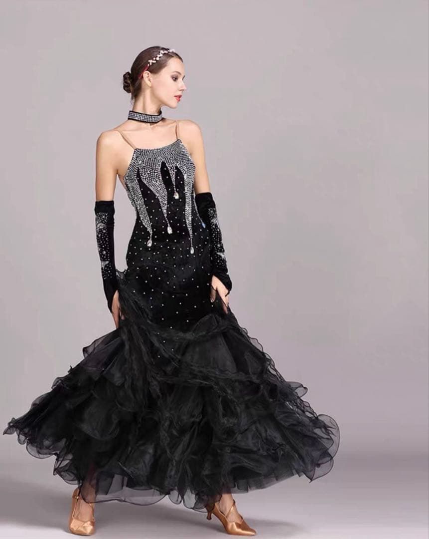 ドレス 華麗にキラキラ輝くストーン付き競技会 デモ 発表会に